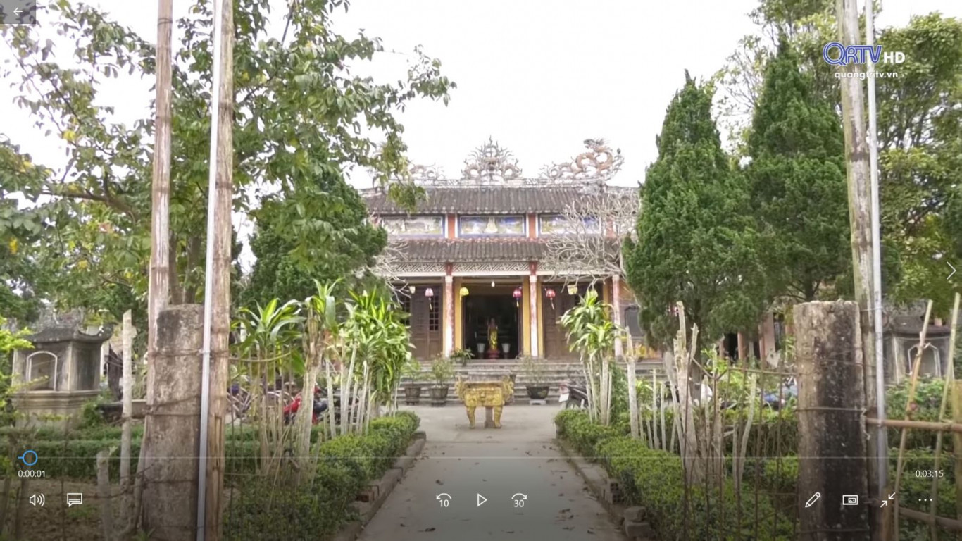 Ch&ugrave;a Hồng Kh&ecirc;, l&agrave;ng B&iacute;ch Kh&ecirc;